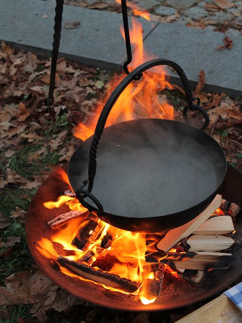 Feuerstelle im Lager